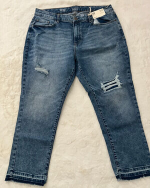 a.n.a Women’s Plus 18W High Rise Straight Crop Jeans Distressed Medium Wash NWT